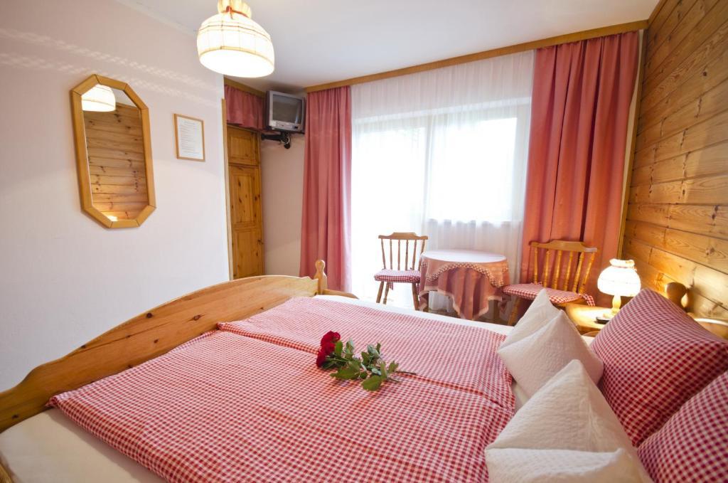 Apart-Pension Wasserfall Neustift im Stubaital Δωμάτιο φωτογραφία